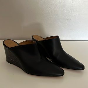 The Row Mules